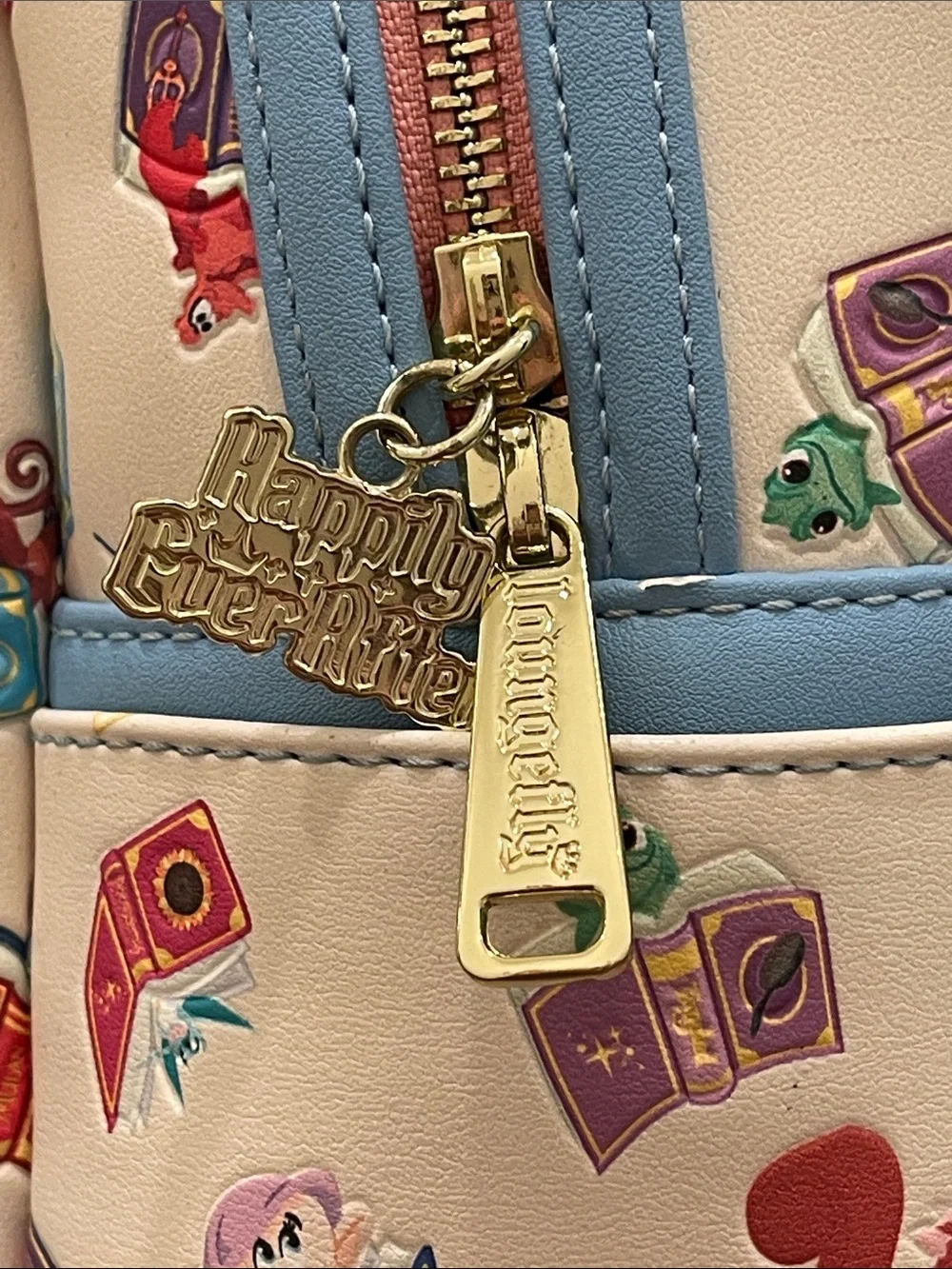 Loungefly Disney Princess Books Classics Mini Backpack - Gently Used - Picture 4 of 12